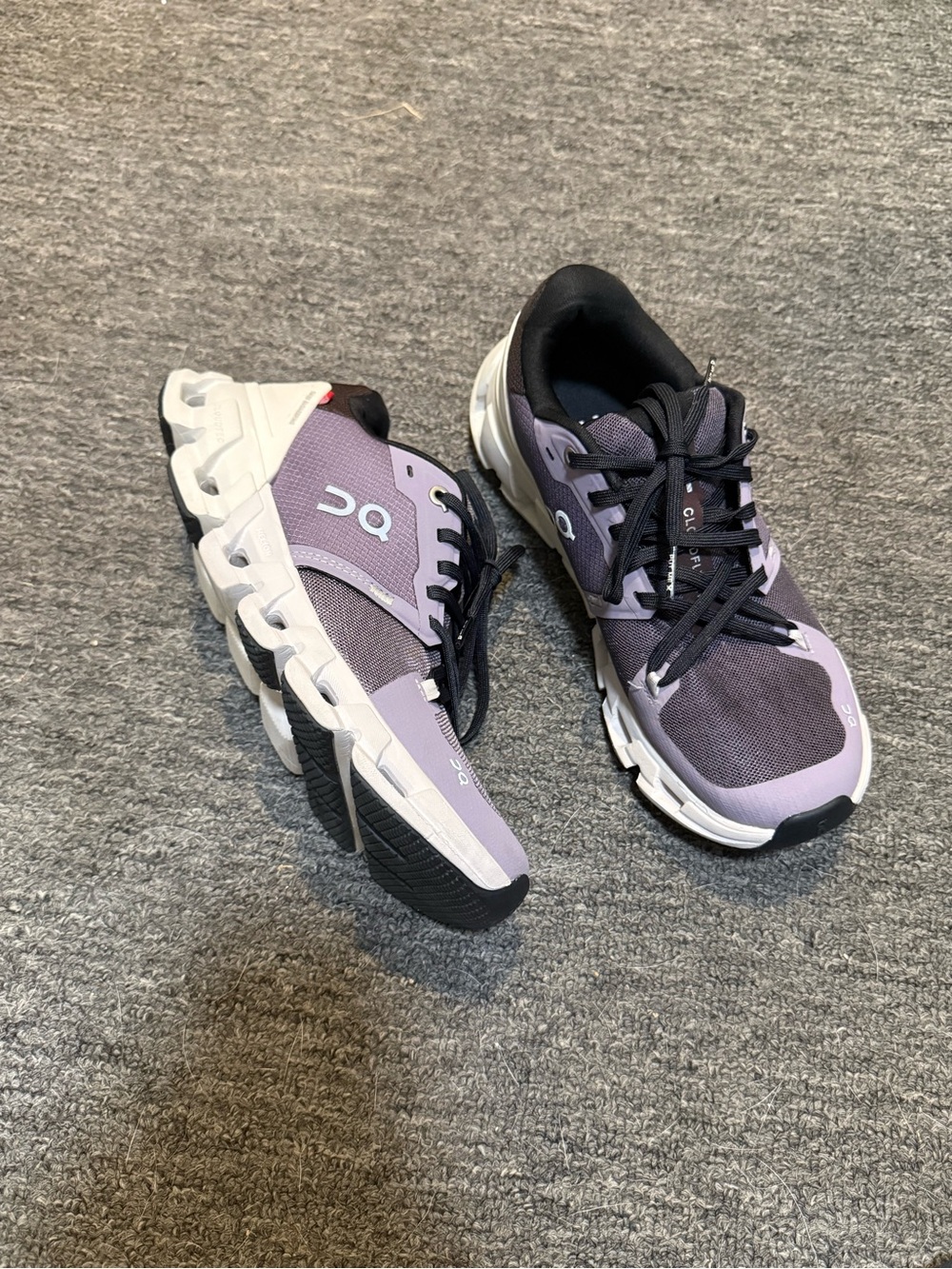 On Cloudflyer 4 Women’s Running Shoes – Lavender/Purple – Size 7.5 - Picture 2 of 9